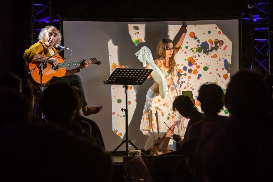Espectacle de dansa a càrrec d'Aina March. Foto: Xènia Gassul Sellés Espectacle de dansa a càrrec d'Aina March. Foto: Xènia Gassul Sellés