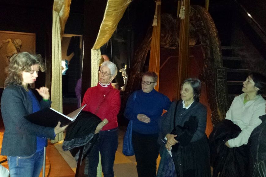 La Petra Vlasman ens va fer una magnífica explicació sobre la Sala Mae West La Petra Vlasman ens va fer una magnífica explicació sobre la Sala Mae West