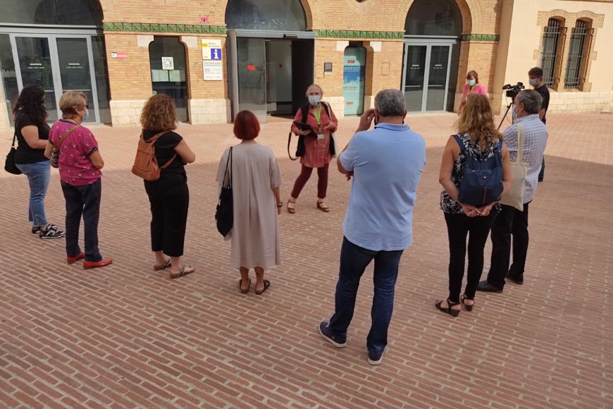 La ruta s'inicia a l'oficina de turisme o des de l'estació de tren convencional. 2020 La ruta s'inicia a l'oficina de turisme o des de l'estació de tren convencional. 2020