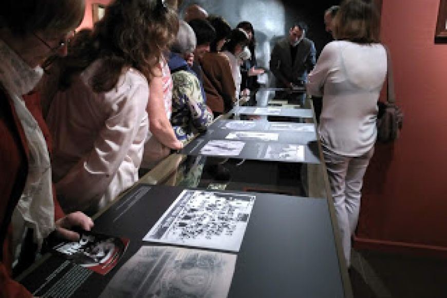 Els Amics dels Museus Dalí vam visitar, el passat dissabte 26 de maig, l'exposició Els Dalí de Figueres. La Família, l'Empordà i l'Art al Museu de l'Empordà de Figueres de la mà de la seva comissària, la historiadora de l'Art Mariona Seguranyes, membre ta