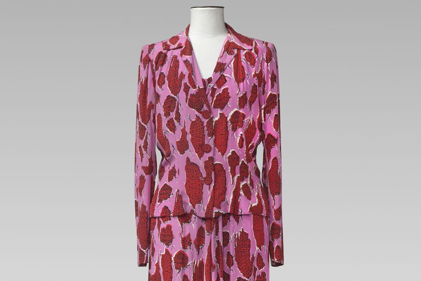 Vestit jaqueta a joc amb estampat trompe-l’oeil per Salvador Dalí, c. 1948 Vestit jaqueta a joc amb estampat trompe-l’oeil per Salvador Dalí, c. 1948