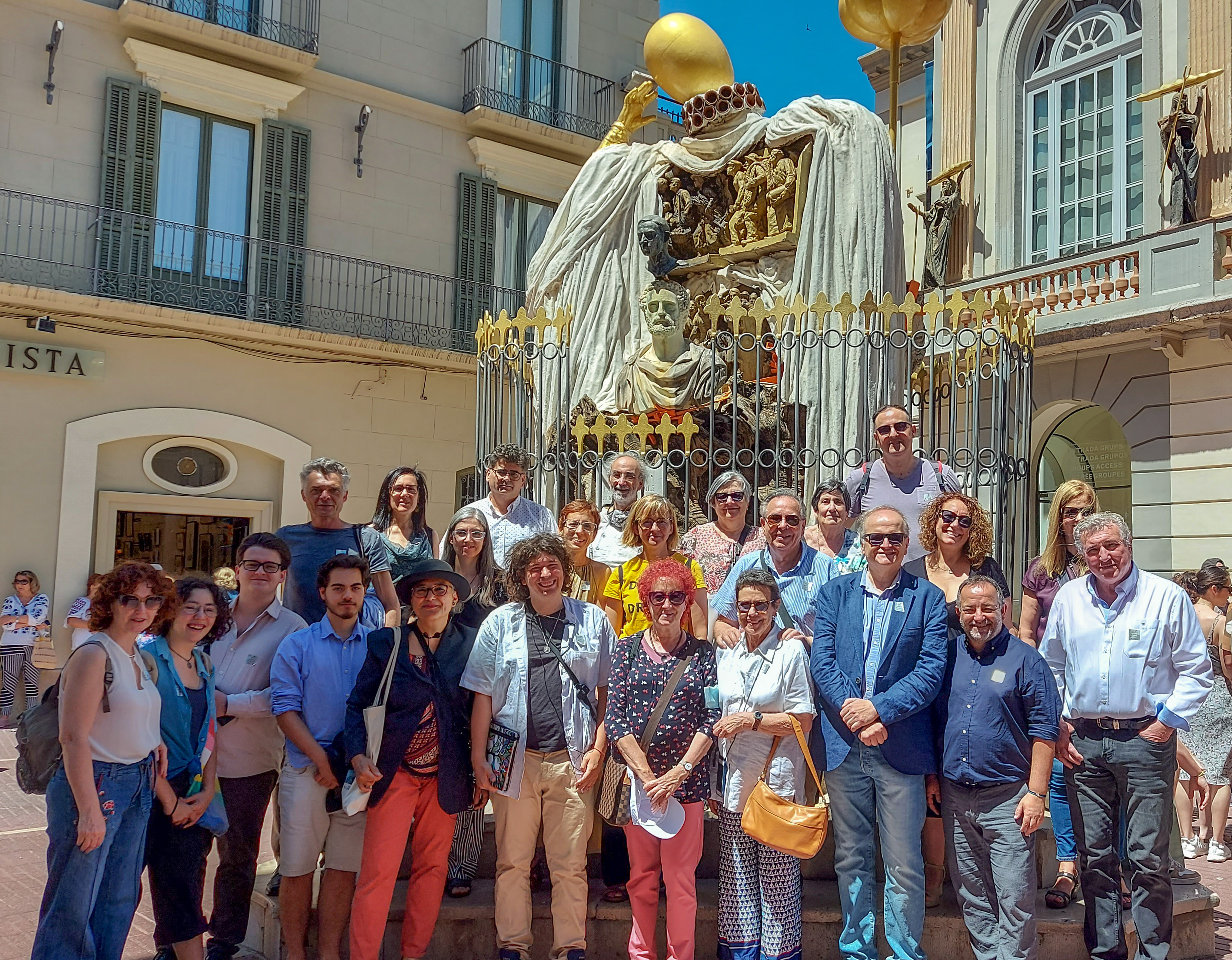 L'estrena vam comptar amb una representació de la Fundació Francesc Pujols