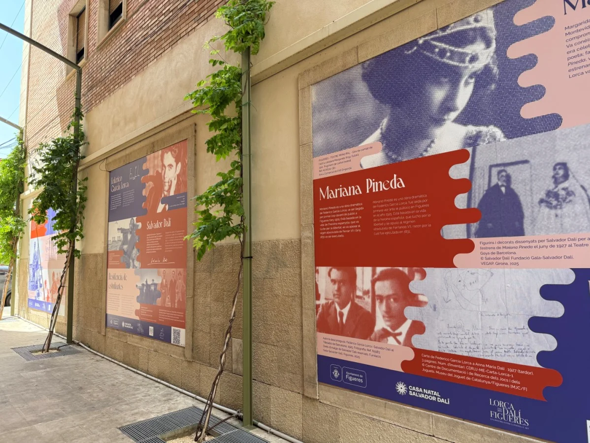 Passatge exterior de la Cada Natal dedicat a la relació entre els germans Dalí i Lorca | © Ajuntament de Figueres