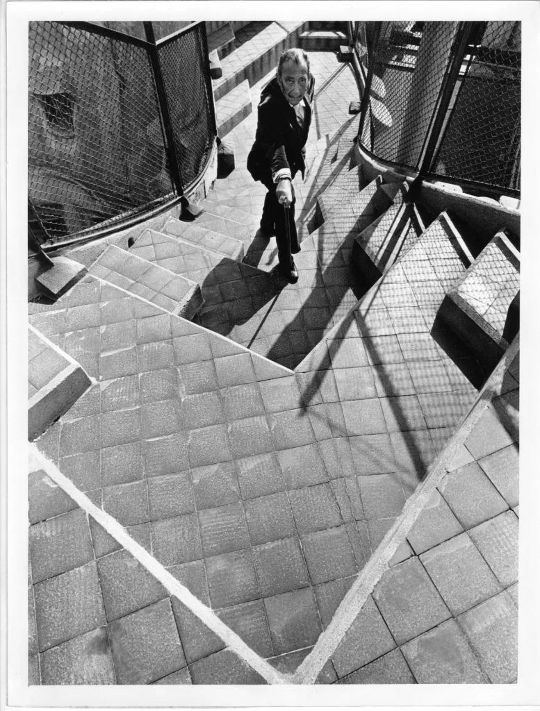 Salvador Dalí a la Pedrera de Barcelona | © Salvador Dalí, Fundació Gala-Salvador Dal, Figueres, 2026