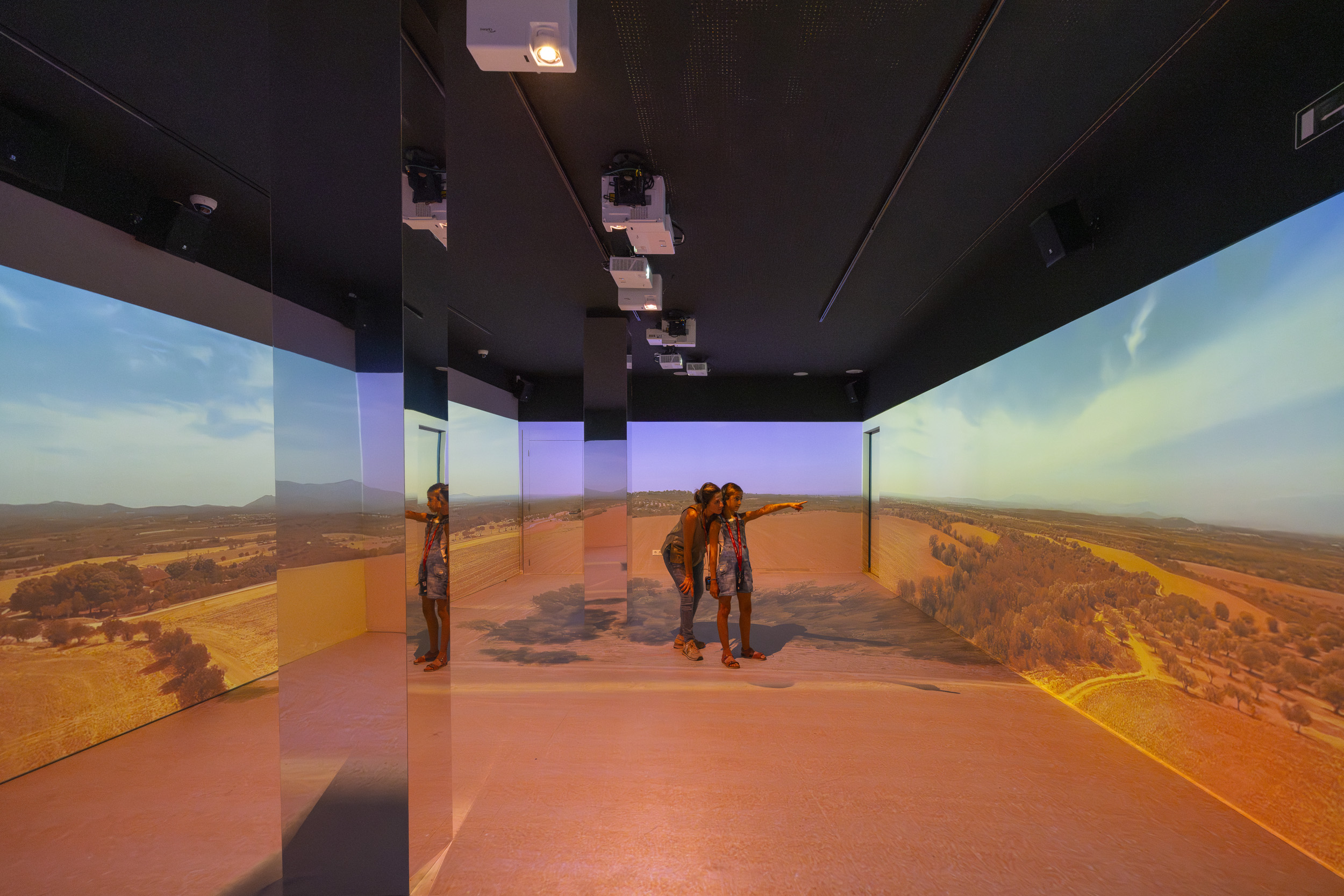 La Casa Natal de Dalí és un viatge a través dels primers anys del pintor i la seva família en una experiència immersiva | © Jordi Puig