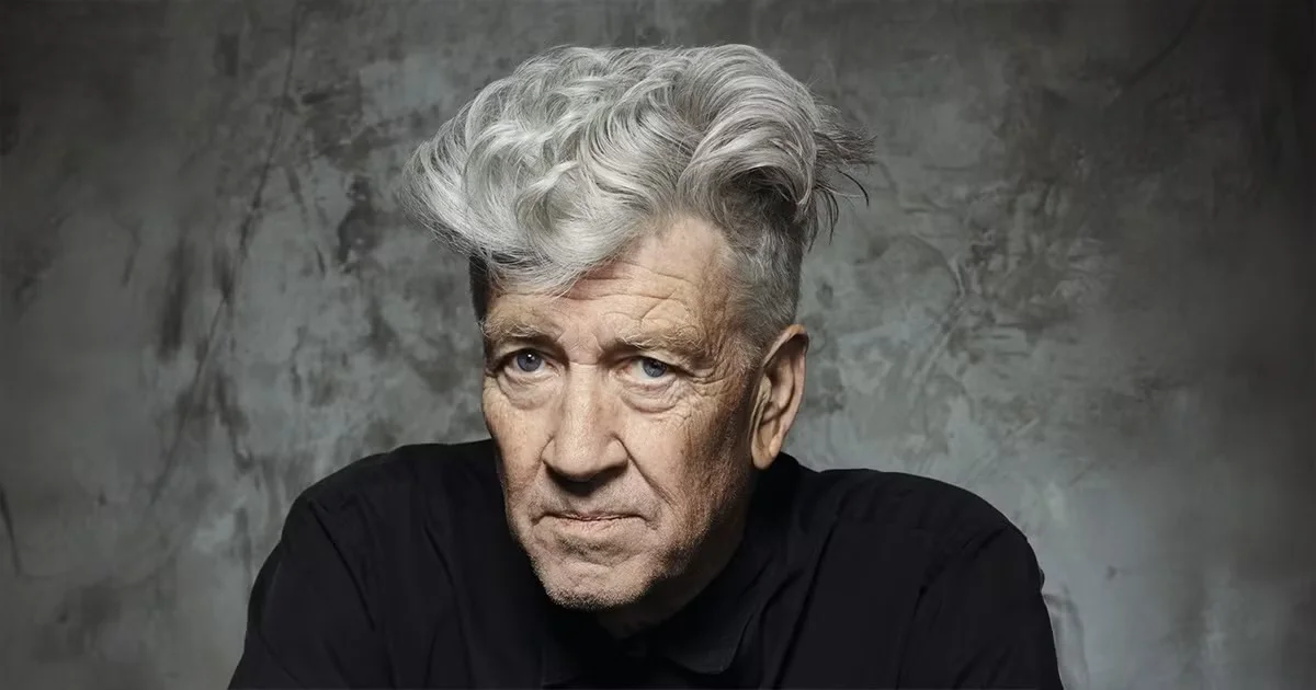 David Lynch protagonitza el cicle «Dalí de nit» amb música, cinema surrealista i projeccions a la plaça Gala-Dalí