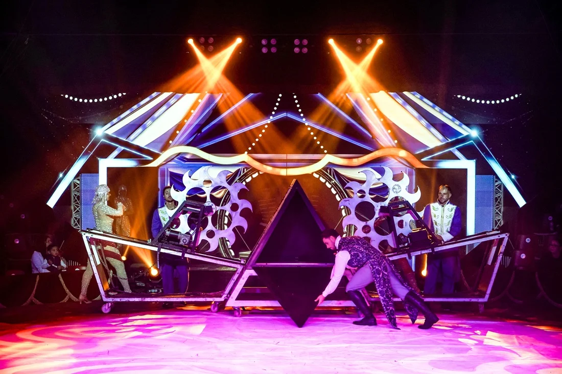 Devid di Lello, sorprenent ma?gia de gran format-Ita?lia