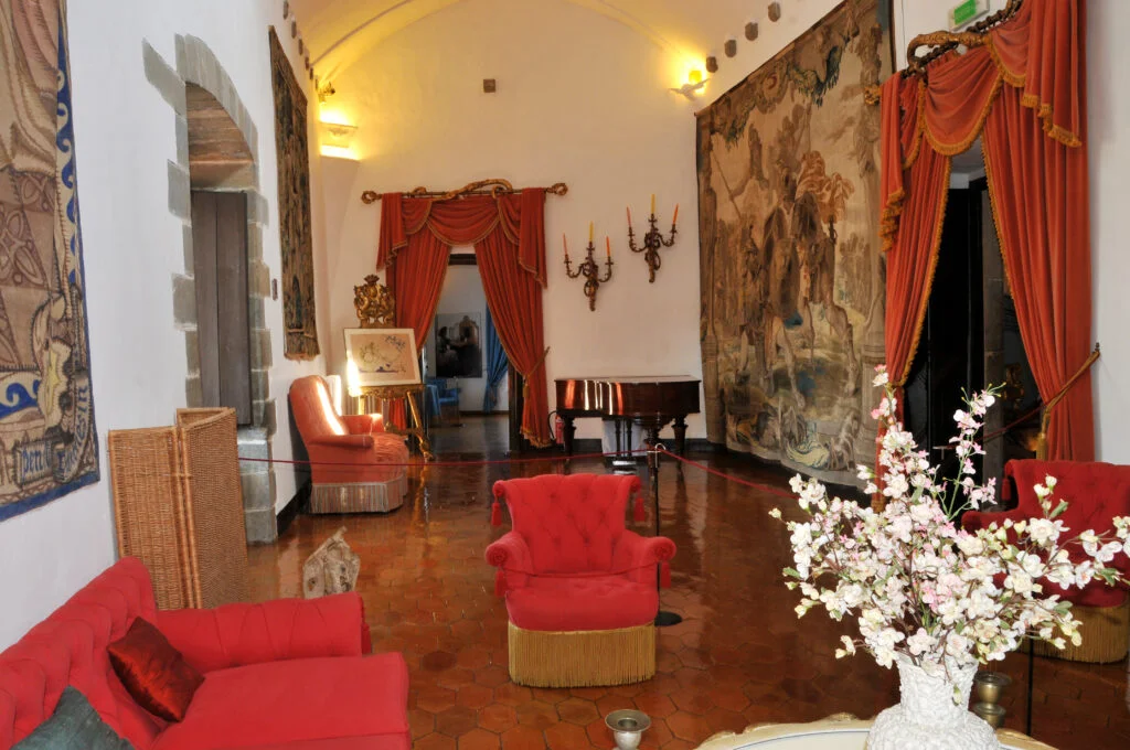 El cicle Vespres de Gala, ofereix l’oportunitat de descobrir el castell  | © FGSD