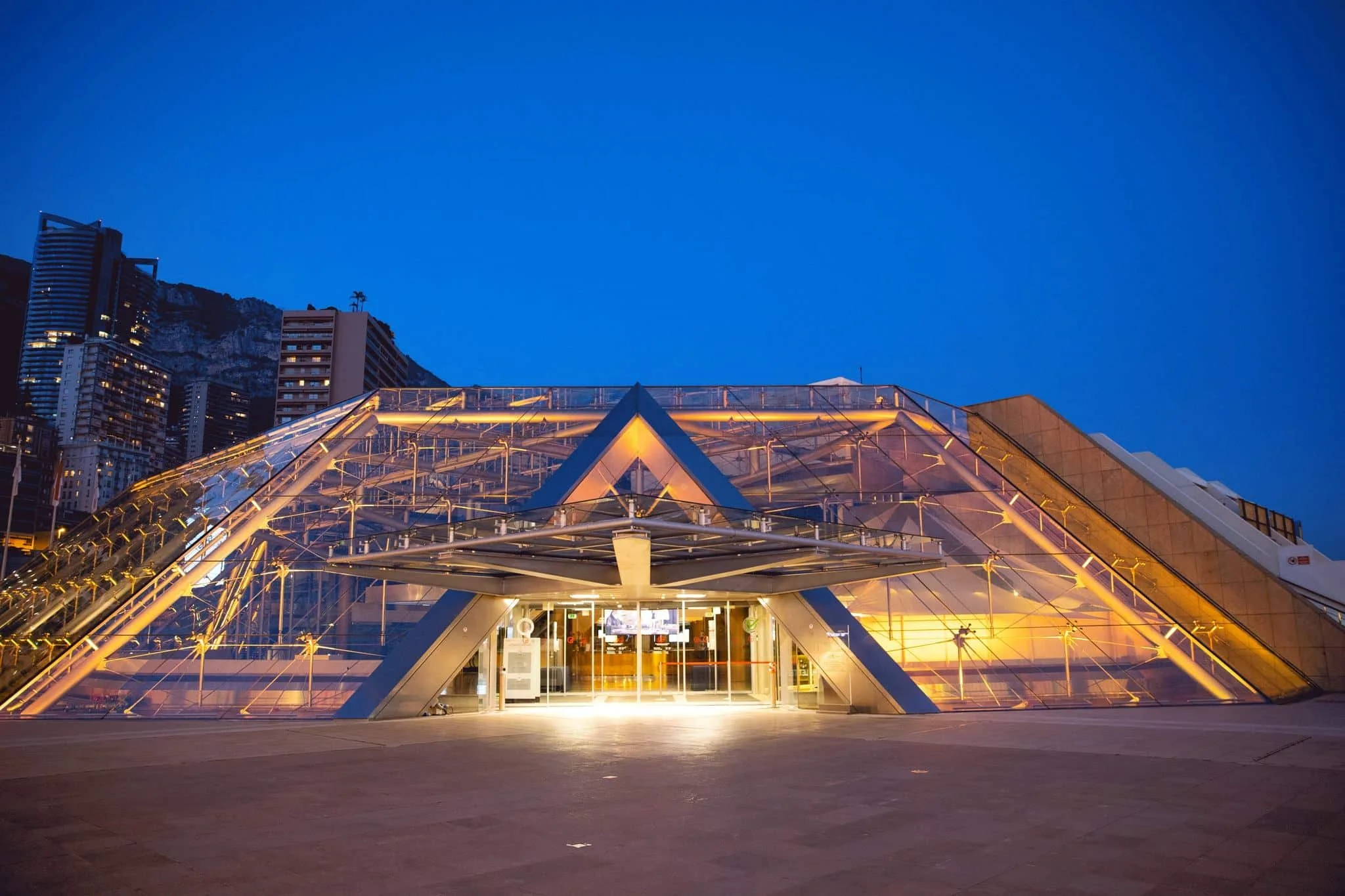 La retrospectiva Dalí una història de la pintura, que va ser inaugurada pel Príncep Albert II de Mònac