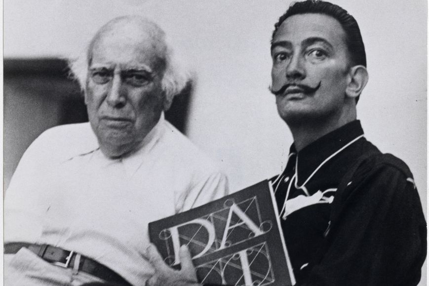 Batlles-Compte. Salvador Dalí amb el seu pare a Portlligat, 1948. c | © Foto Batlles-Compte. Salvador Dalí amb el seu pare a Portlligat, 1948. Drets d’imatge de Gala i Salvador Dalí reservats. Fundació Gala-Salvador Dalí, Figueres, 2018. Batlles-Compte. Salvador Dalí amb el seu pare a Portlligat, 1948. c | © Foto Batlles-Compte. Salvador Dalí amb el seu pare a Portlligat, 1948. Drets d’imatge de Gala i Salvador Dalí reservats. Fundació Gala-Salvador Dalí, Figueres, 2018.