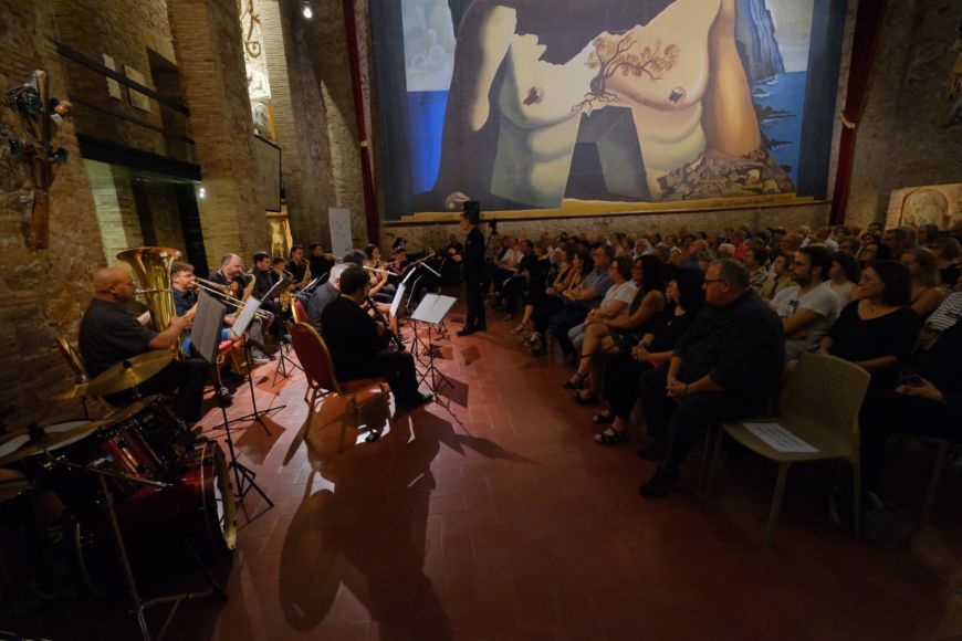 L'orquestra Versatile en un moment de la seva actuació. Foto Borja Balsera L'orquestra Versatile en un moment de la seva actuació. Foto Borja Balsera