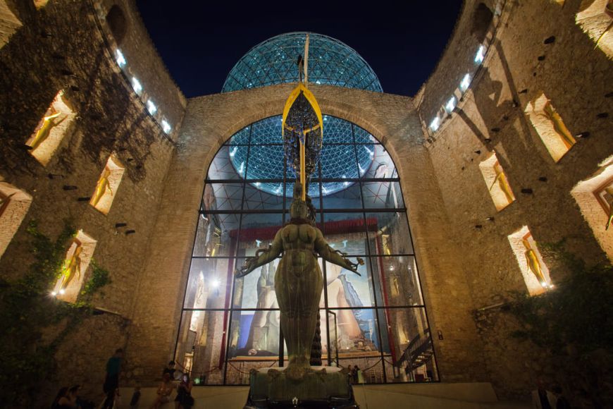 Teatre - Museu Dalí de Nit | © Josep Algans Teatre - Museu Dalí de Nit | © Josep Algans