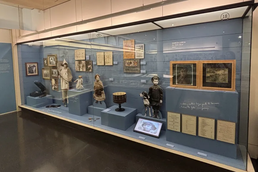 «Viatge d’una amistat: Anna Maria i Salvador Dalí i Federico García Lorca» | © Museu del Joguet «Viatge d’una amistat: Anna Maria i Salvador Dalí i Federico García Lorca» | © Museu del Joguet