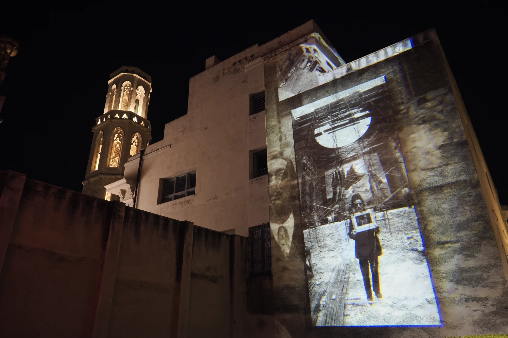 El muntatge «Dalí, nit i subconscient» transformarà el Pati de les Lògies i incorporarà imatges, veus i músiques vinculades a l’artista | © Pere Duran | Nordmedia
