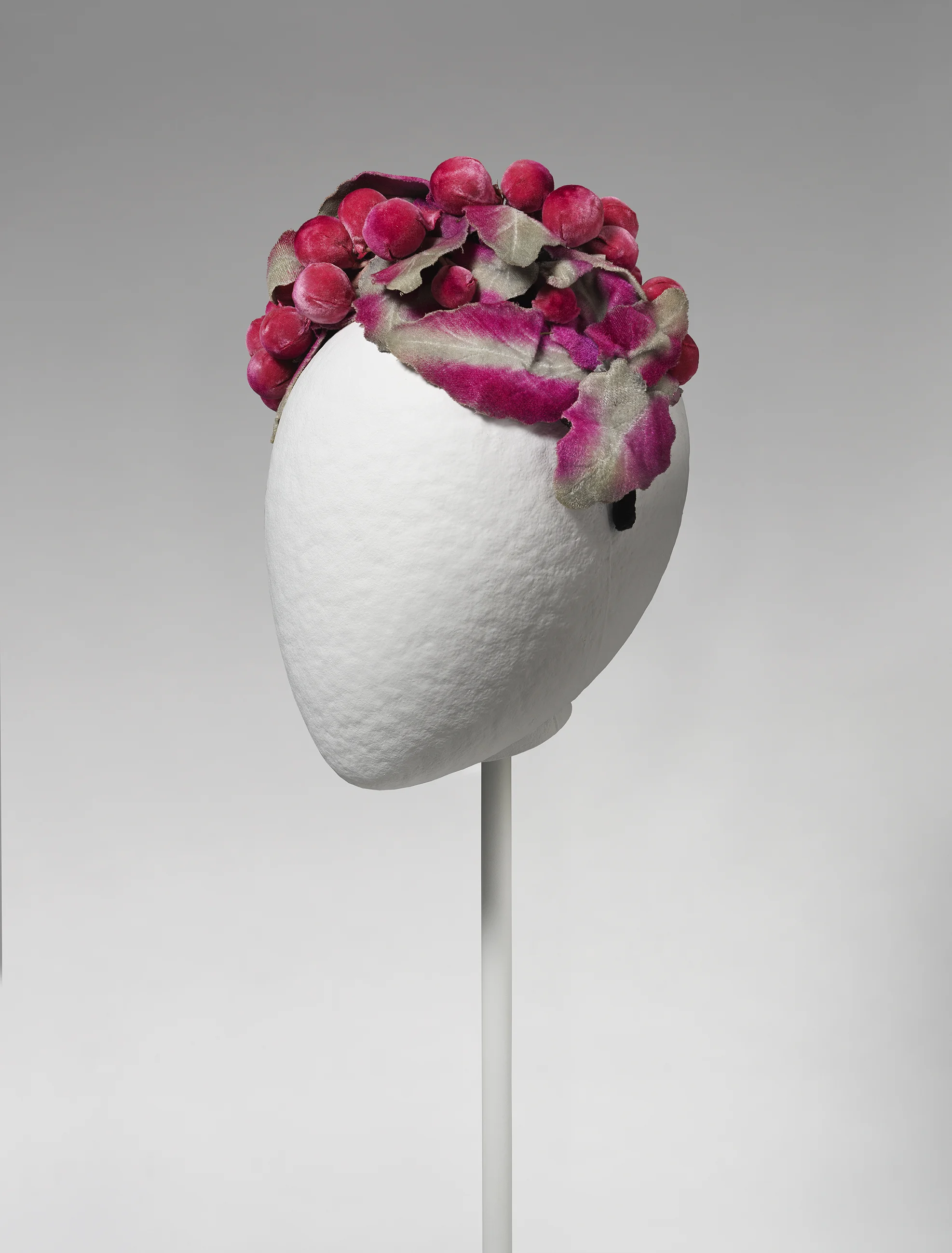 Suzanne Rémy (París). Diadema amb decoracions vegetals, dècada de 1930