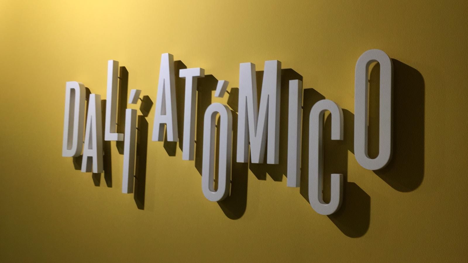 Rètol de l'exposició itinerant