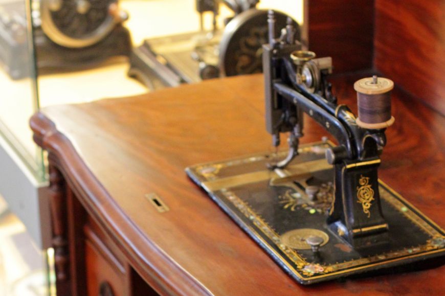 Sewing Machine | © MTE Sewing Machine | © MTE
