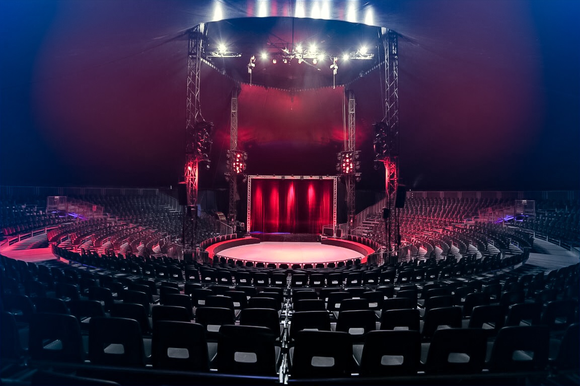 La nova carpa del desè aniversari del Gran Circ de Nadal de Girona | © Pepo Segura